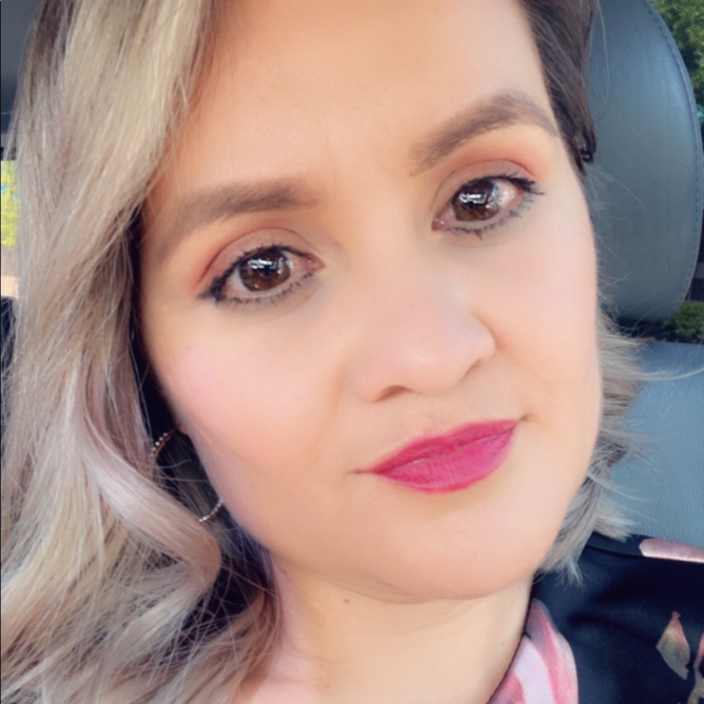 Meet your Posher, Maria